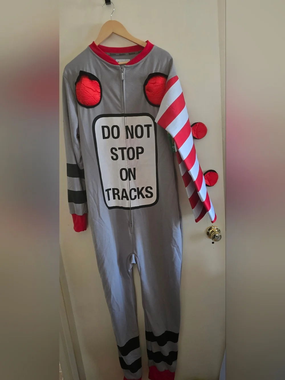 Tipsy Elves Men's Grey Railroad Crossing Halloween Costume - No Headpiece Sz L - Picture 10 of 10